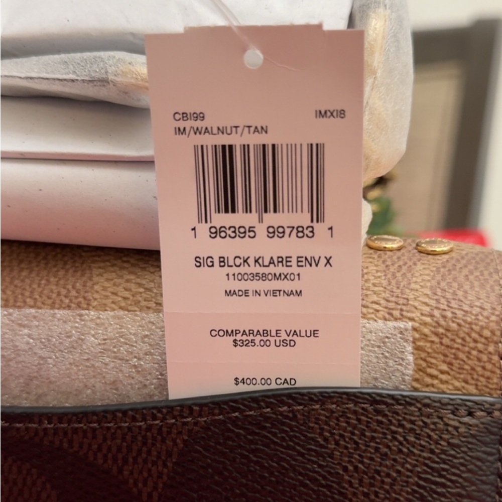 Klare Envelope Crossbody in Blocked Signature Coated Canvas - Picture 8 of 12